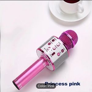 BNWT Rechargeable All In One Wireless Microphone and Speaker